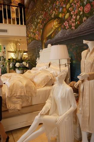 �����ȴ���(zhu��n)�u(m��i)��ʢ���_(k��i)�I(y��)