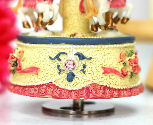 �W�����۵ĉ�(m��ng)�����Dľ�R����(l�� )��