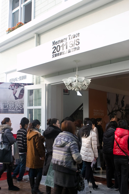 ���R�� ��ӛ�������³��l(f��)