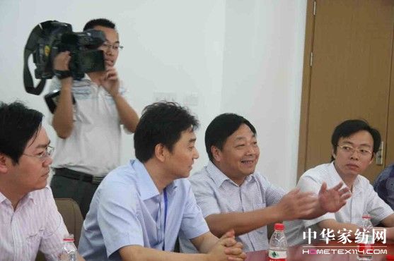 ��ͨ�и����L(ch��ng)�������{�оӉ�(m��ng)�R�Ҽ�