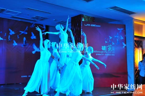 �{��2011�ﶬӆ؛��(hu�� )���A�M(m��n)