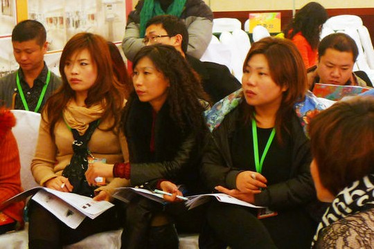 ���R��2012����Ů�b����ӆ؛��(hu�� )�A�M(m��n)�e��