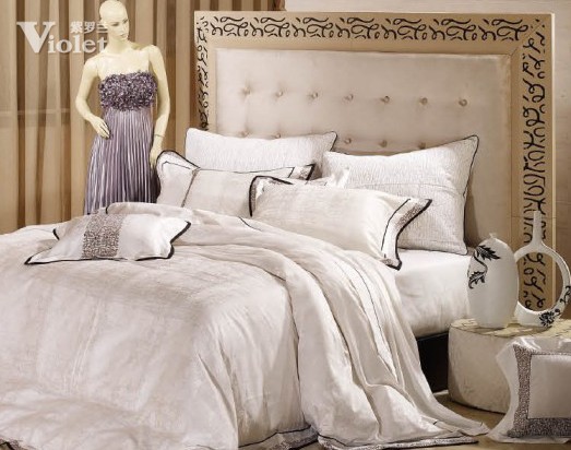 ���_�m��ˬһ�ҵİ�ɫ��Ʒ