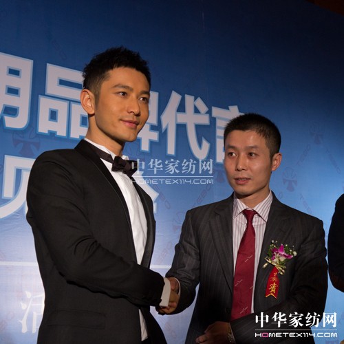 �ۘ˼ҾӺ��s�S����Ʒ�ƴ��԰l(f��)����(hu�� )�e��