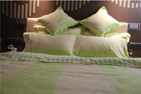 ���x����Ҽ��׼���Ʒ��(y��u)�c(di��n)