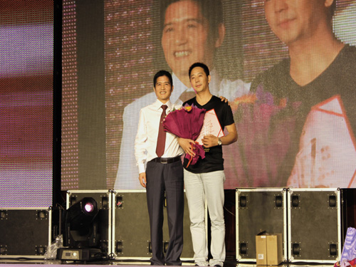 �Pʢ�Ҽ�2012�ﶬ��Ʒ�l(f��)����(hu�� )������Ļ