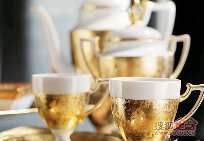 �A����ɫ�;����d����ʢ��(��)