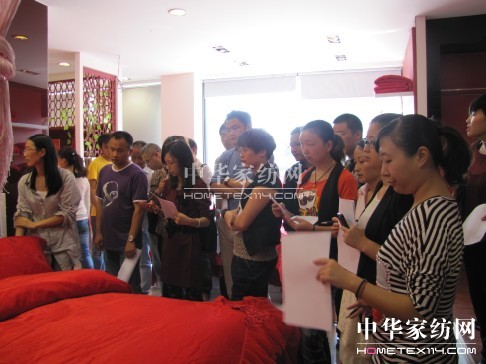 �Ϸ�����e��2013�괺����Ʒ�u����(hu�� )