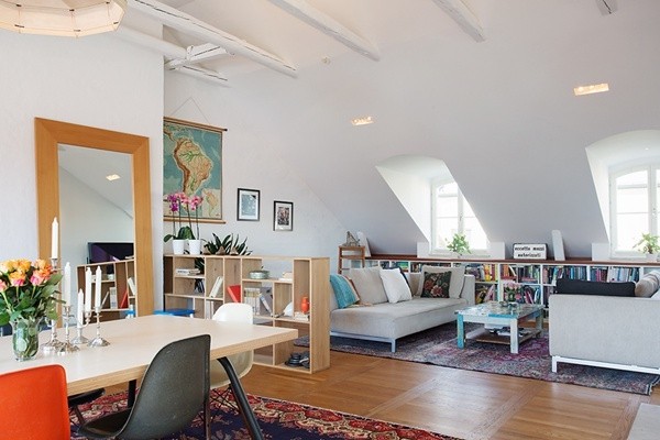 ���ռ{��Ԣ���ӿ��g��һ��