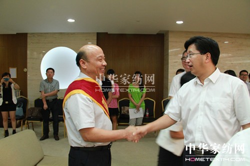 ʢ����L(ch��ng)���Ͻ̫@�С�����ģ����������