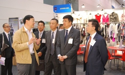 ��13�ðĴ������Ї��������bչ�e��