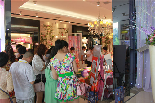 ��(li��n)�Ҽ�2015�ﶬ��Ʒ�l(f��)����(hu�� )�߶���Ҋ(ji��n)���(hu�� )���_(k��i)