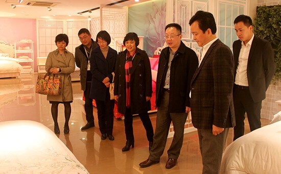 �Ї��Ҽ��ИI(y��)�f(xi��)��(hu�� )��(hu�� )�L(ch��ng)�����Aһ���W�R�ûʼ��Fҕ���{��