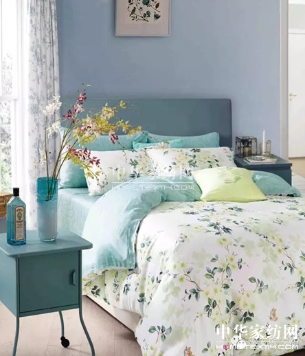 Ů�����@�ӟ��ɵ����z���D��zS+��Ů�����(l��i)��