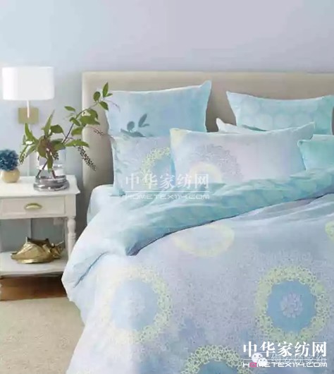 Ů�����@�ӟ��ɵ����z���D��zS+��Ů�����(l��i)��