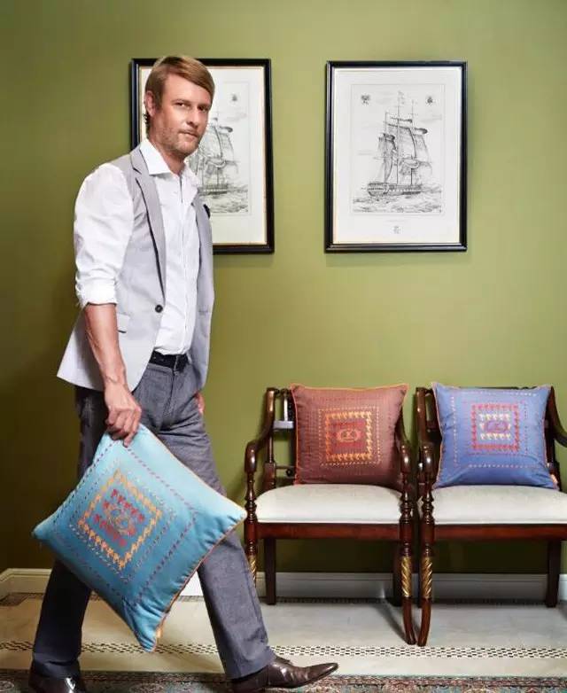 �Pʢ�Ҽ��Ъ�����������ʹ����ĺ��֮����2580Ԫ�󪄵����(l��i)����