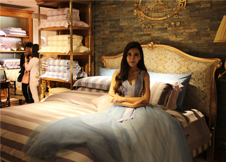 �����Pʢ�Ҽ������҈@�Ҿ����^��һվʽ�w��^ʢ���_(k��i)Ļ