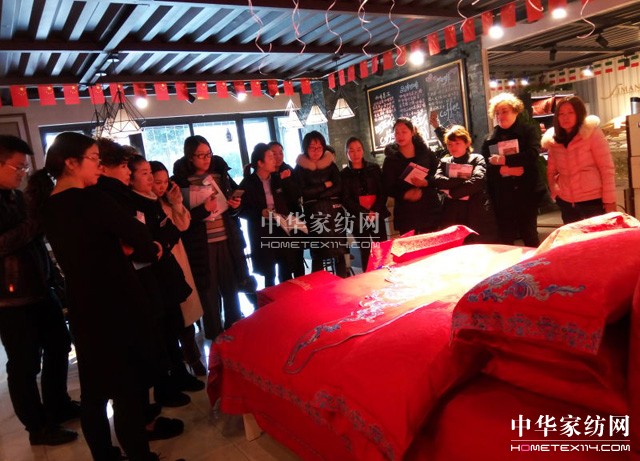 �Pʢ�Ҽ�2017������Ʒȫ��Ѳ����Ӗ��(hu�� )����һվ�ڽ�����ʽ���_(k��i)�Ļ��