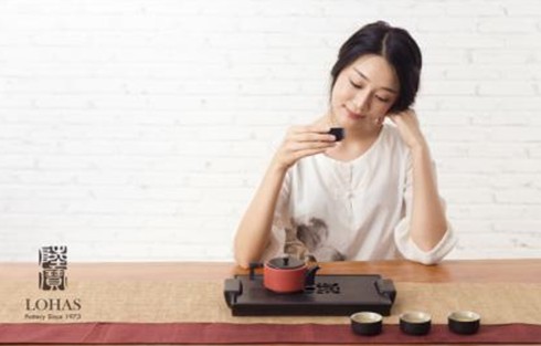 ˲�g��߆����������Ҹ��е�С������M��2017���ڶYƷ�Ҿ�չ��