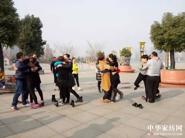 �Pʢ�Ҽ�����Ӣ���������f��Փ�������l(shu��)��Ӣ����