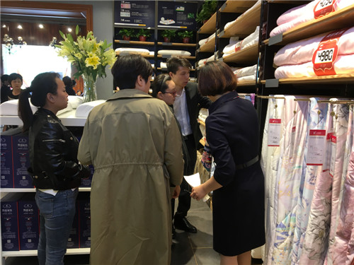 �Ԛ�����Ĳ��Ȼ�����@ôһ�ҳ���Pʢ�Ҽ��w��!