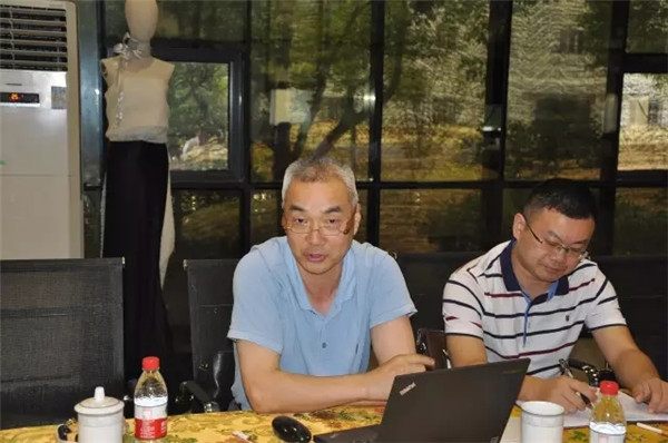 �����Ҽ��f(xi��)��(hu�� )���L(f��ng)��һ������؛�M(m��n)�M(m��n)