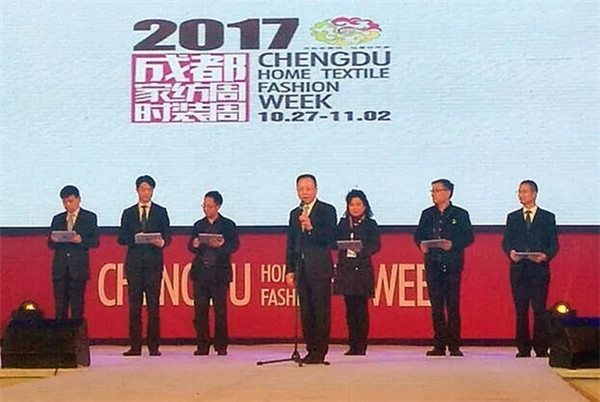 �r(sh��)�����I(l��ng)������2017�ɶ��Ҽ���•�ɶ��r(sh��)�b�������ݾ��ʆ�Ļ