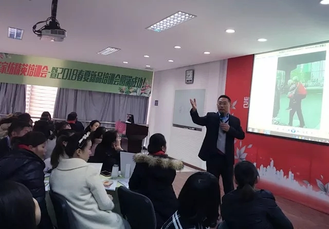 �Pʢ�Ҽ���Ӣ��Ӗ��(hu�� )��2018��Ʒ��Ӗ��(hu�� )�ի@�M(m��n)�M(m��n)��