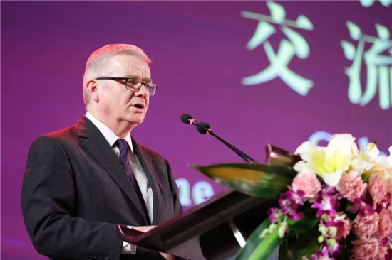 ���_(k��i)�ń�(chu��ng  )�¹������A(y��ng)��2018���ڇ��H�Ҽ��Ҿ�չ��������ȺӢ�C��