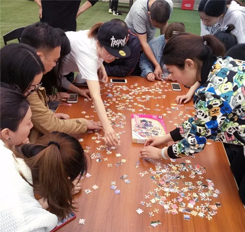 �Pʢ��(h��)��F�����(d��ng)�O���澳���ƵZͬ����