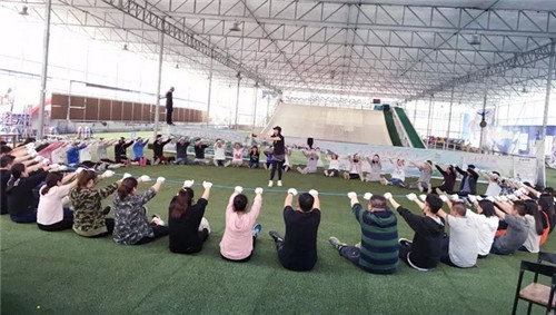 �Pʢ��(h��)��F�����(d��ng)�O���澳���ƵZͬ����