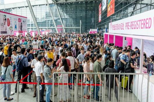 ���ڶYƷ�Ҿ�չ�_(k��i)Ļ�ڼ���������c(di��n)�����չ����ã��