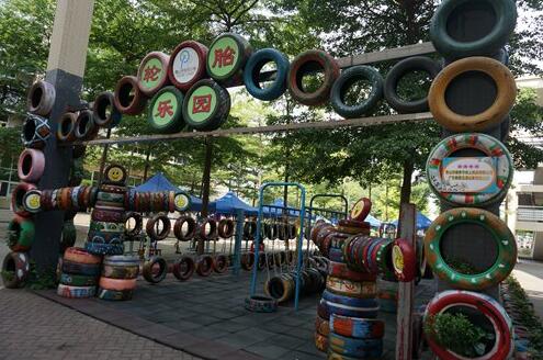 ˯�����Ҽ������L(ch��ng)��ϯ�|ƽС�W(xu��)��һ���������Ļ��w���(d��ng)