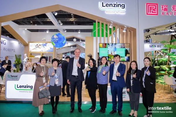 �m���y��Ʒ����2023intertextile�Ҽ�չ��(li��n)��8�ҹ���朻���_(k��i)��һ��(ch��ng)��̼֮��