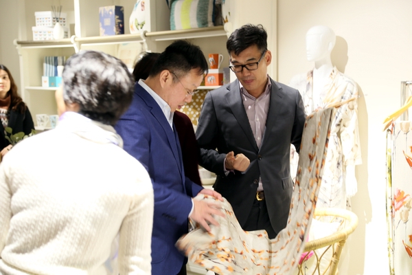 ���������ںϰl(f��)չ�����(hu�� )�L(ch��ng)����Ī��˹