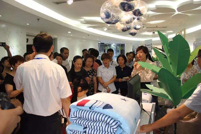 ��Ʒ•�������Ҽ�2019�ﶬ��Ʒ�l(f��)����(hu�� )�A�M(m��n)�չ���