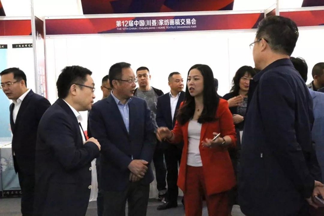 32�f(w��n)����(hu��)�����ɽ���9000�f(w��n)Ԫ����ʮ�����Ї����������Ҽ���(hu��)�彻�ו�(hu�� )¡�����_(k��i)���x��ͨ�ݼҼ��a(ch��n)�I(y��)��1+3���¸��