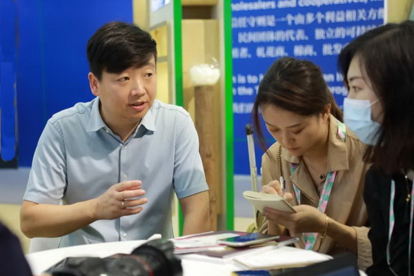 ���m��Ȼ�Gɫ�Ҿӡ�����z™�Rِ��LF�w�S����Intertextile�Ҽ�չ