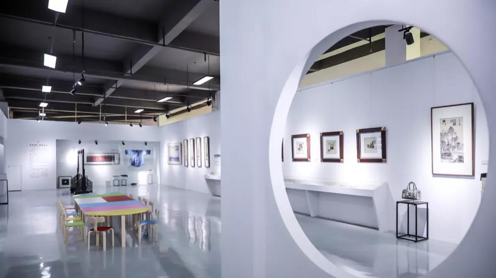 ��ˇ�������I(l��ng)�Gɫ�r(sh��)��--2021�������H�鼏���[��(hu�� )�_(k��i)Ļ�ڼ�